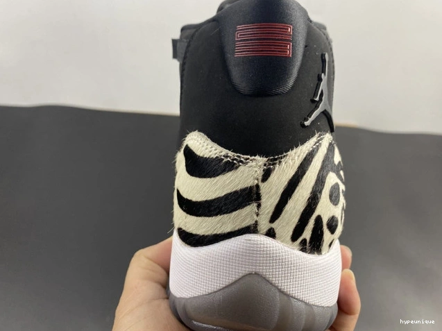 HYPE INSTINCT ANIMAL 11 AIR JORDAN AR0715-010 0702